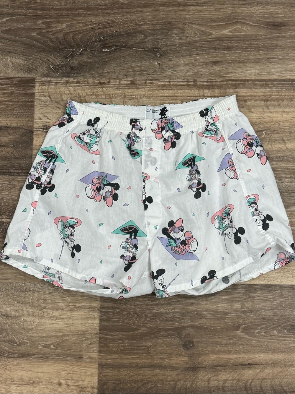 Disney Mickey Mouse “It’s A Boxer” Retro Shorts Men’s Medium 80’s